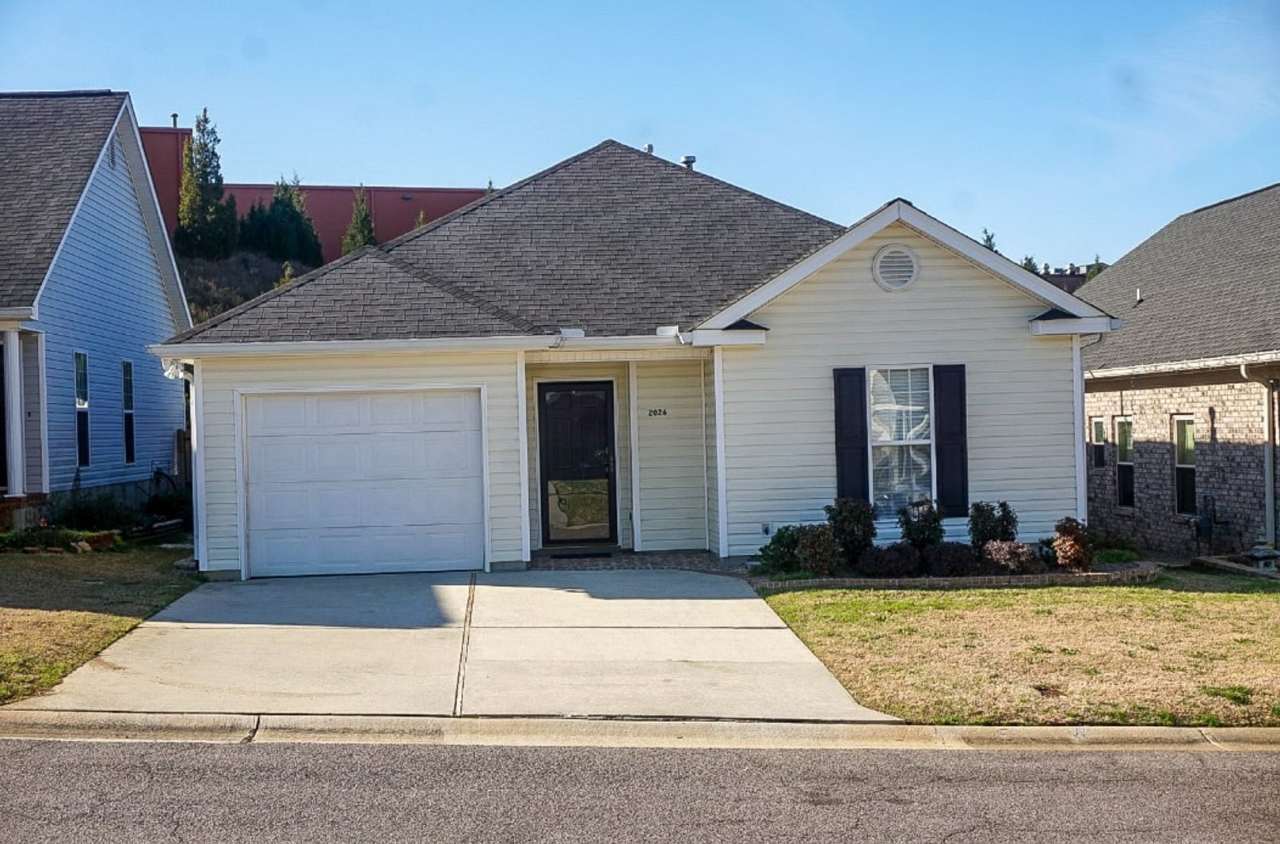 2026 Glennfield Lane, Augusta, GA - 3 Bedroom FURNISHED Corporate Rental walkable to The Augusta National/Masters  Restaurants