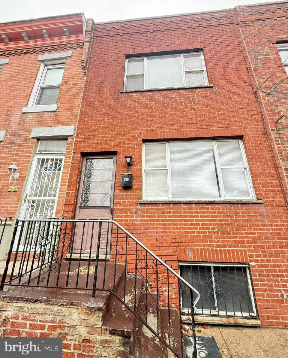 2046 S BEECHWOOD Street