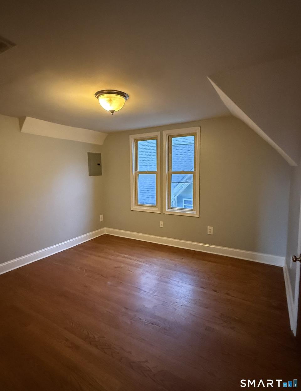 21 North Walnut Street