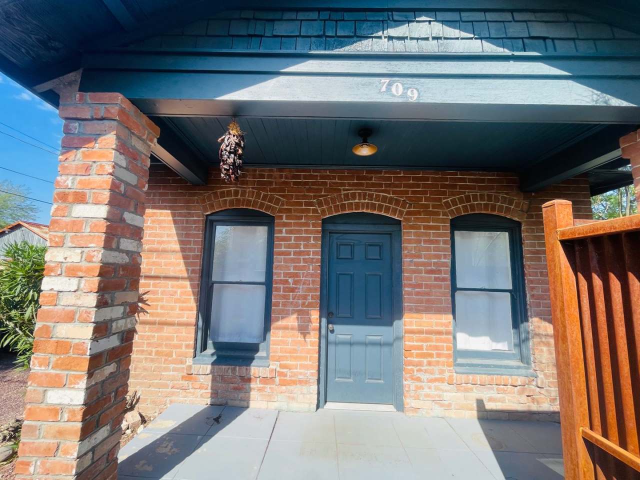 COMING SOON! 1 Bed / 1 Bath Cottage in U of A Neighborhood!