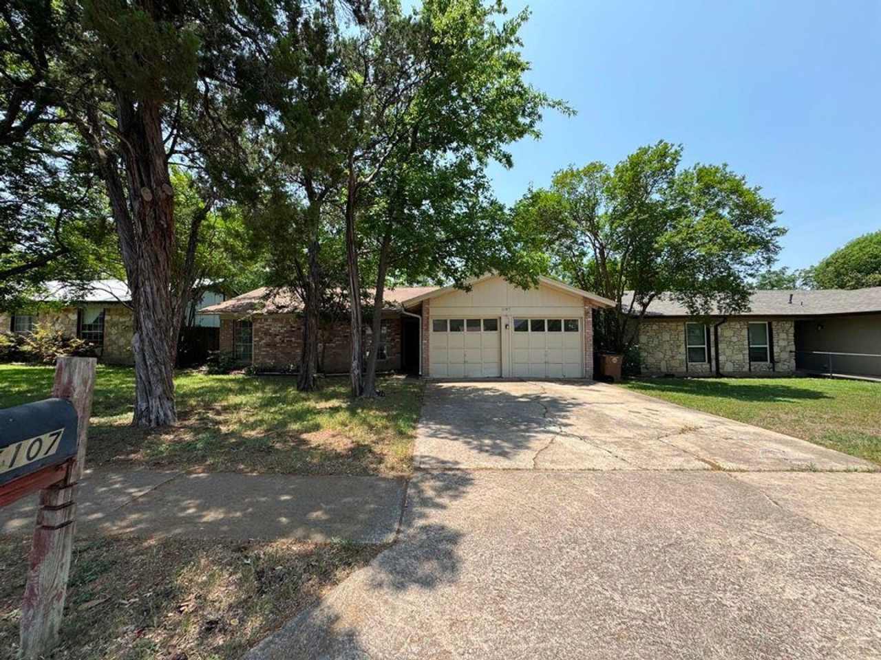 Welcome to 1107 Spearson Lane in Austin!