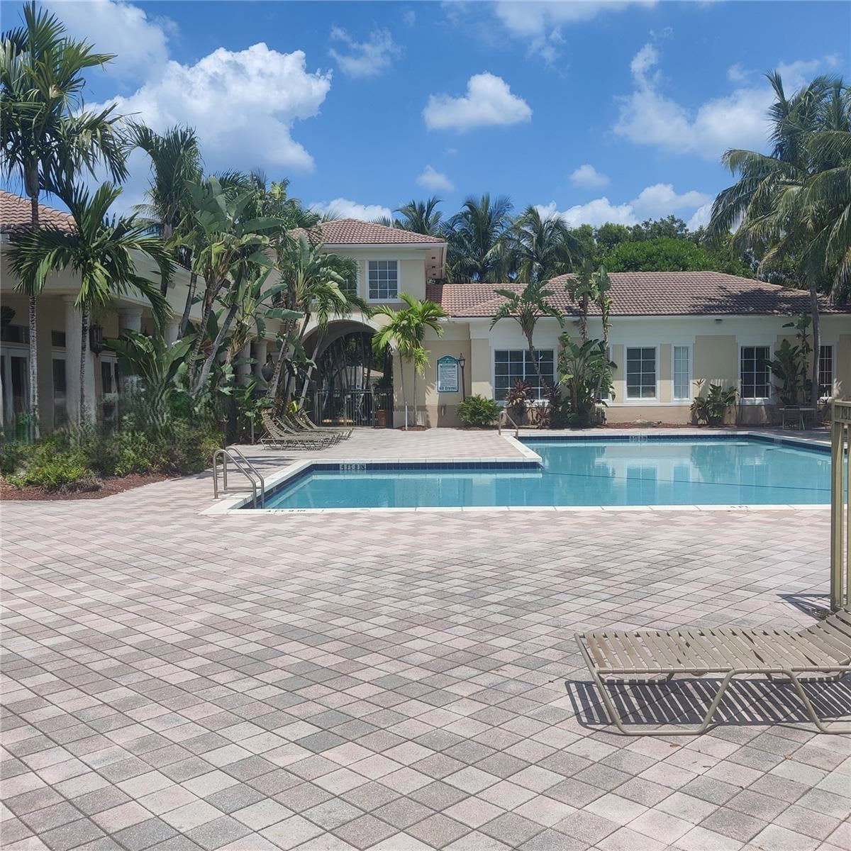 2427 Centergate Drive