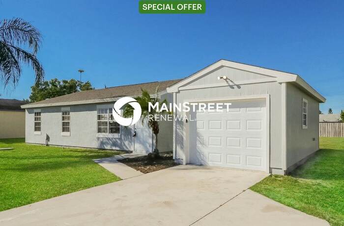 2532 Southeast Berkshire Boulevard