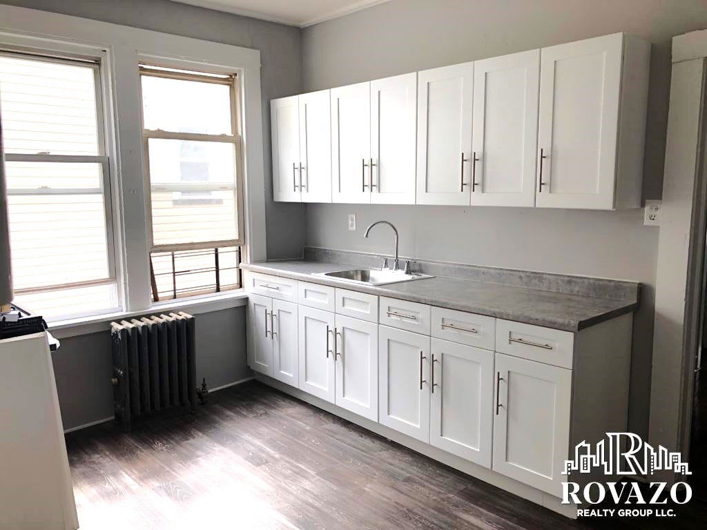 417-419 Leslie Street