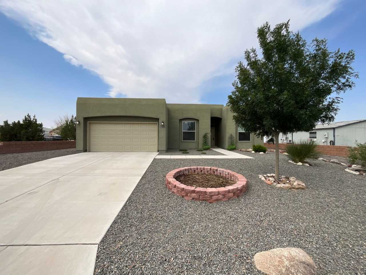 4 Bedroom Single Story Home Available Near Idalia Rd NE  Hwy 528 in Rio Rancho!