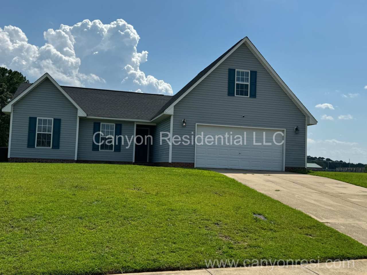 Spacious Ranch-Style Home in Heartland with Bonus Room and Large Backyard!