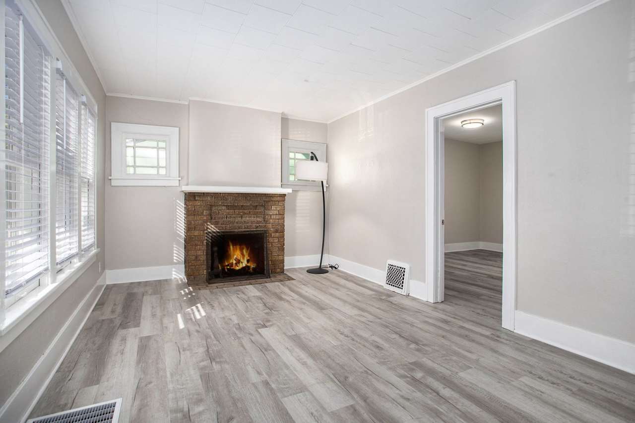 Freshly Renovated 2-Bedroom Home — $500 OFF Your Move-In!