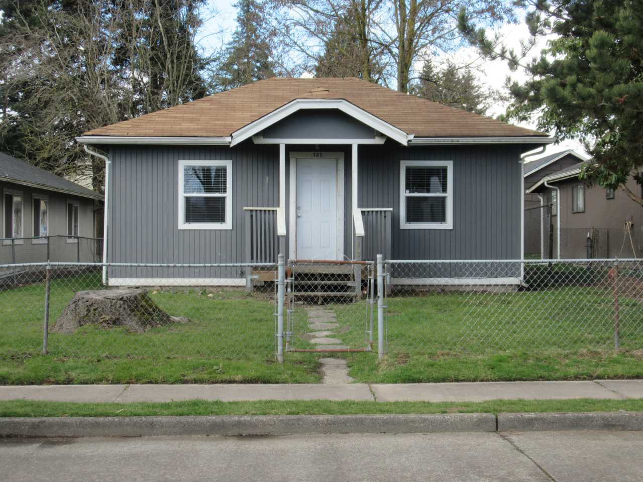 Charming 2-Bedroom Home in Longview, WA