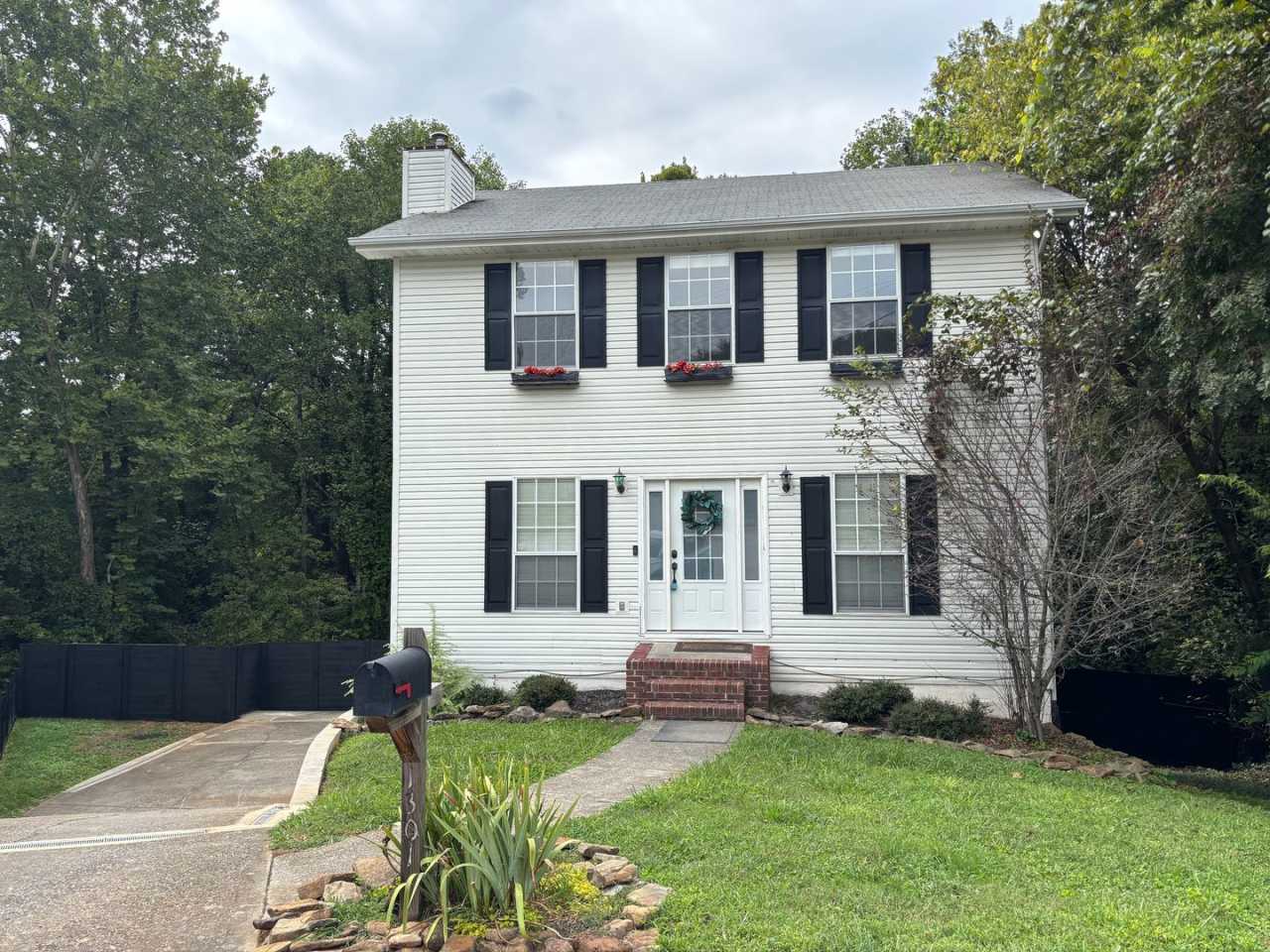 Knoxville 37919 - 3 bedroom, 2.5 bath home - Call Jeremy Logan (865) 307-2273