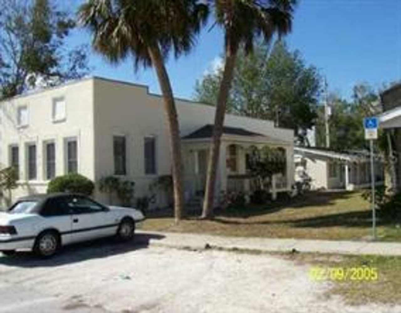 2 Bedroom 1 Bath Duplex For rent at 910 Florida Avenue #B St. Cloud FL 34769