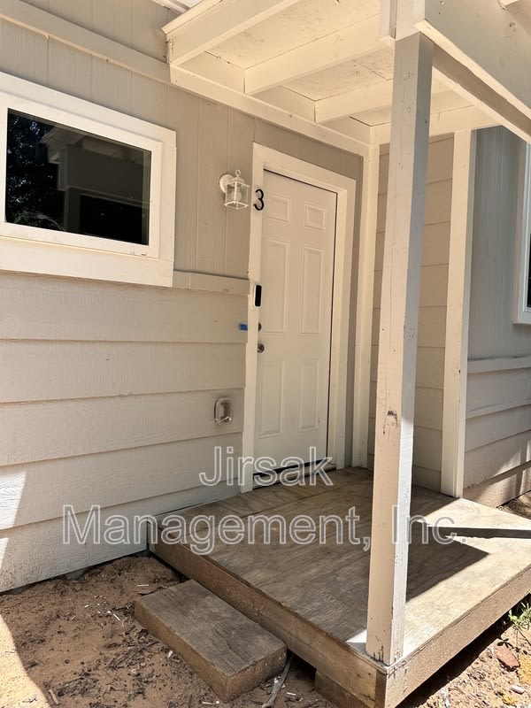 102 SW 7th Street SW