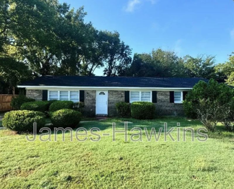 1206 Woodbridge Drive