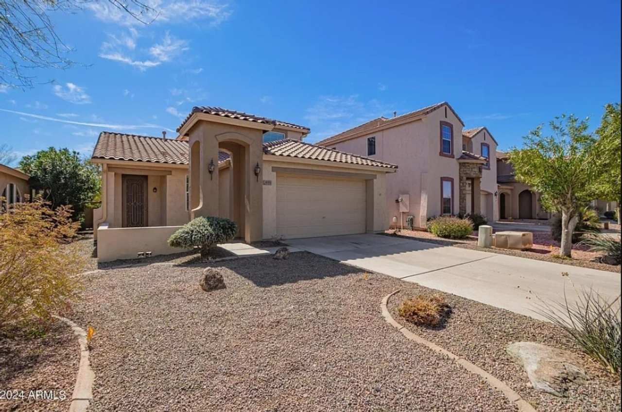 Spacious 3BR House in Maricopa