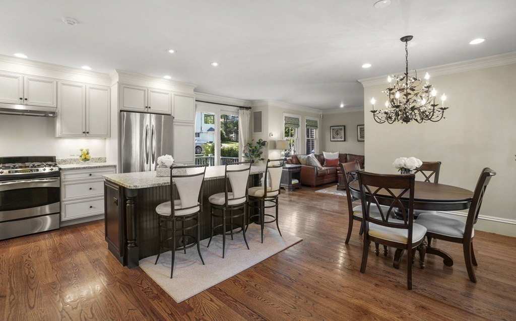 28 Pennsylvania Ave unit: B