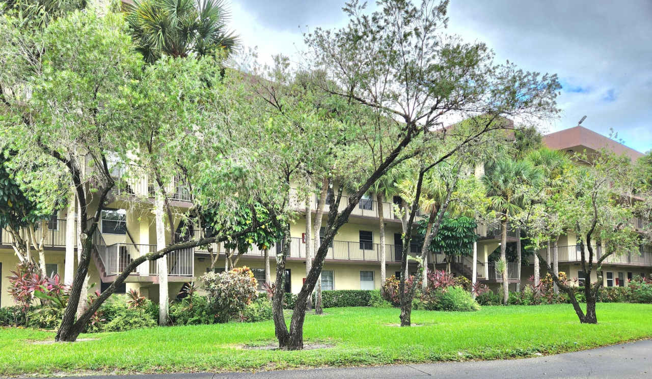 3301 NW 47th Terrace