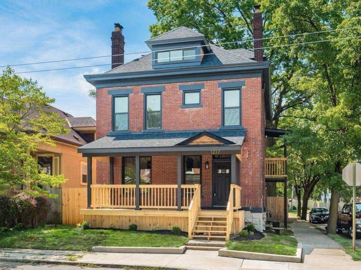 1217 Franklin Avenue unit: 1217