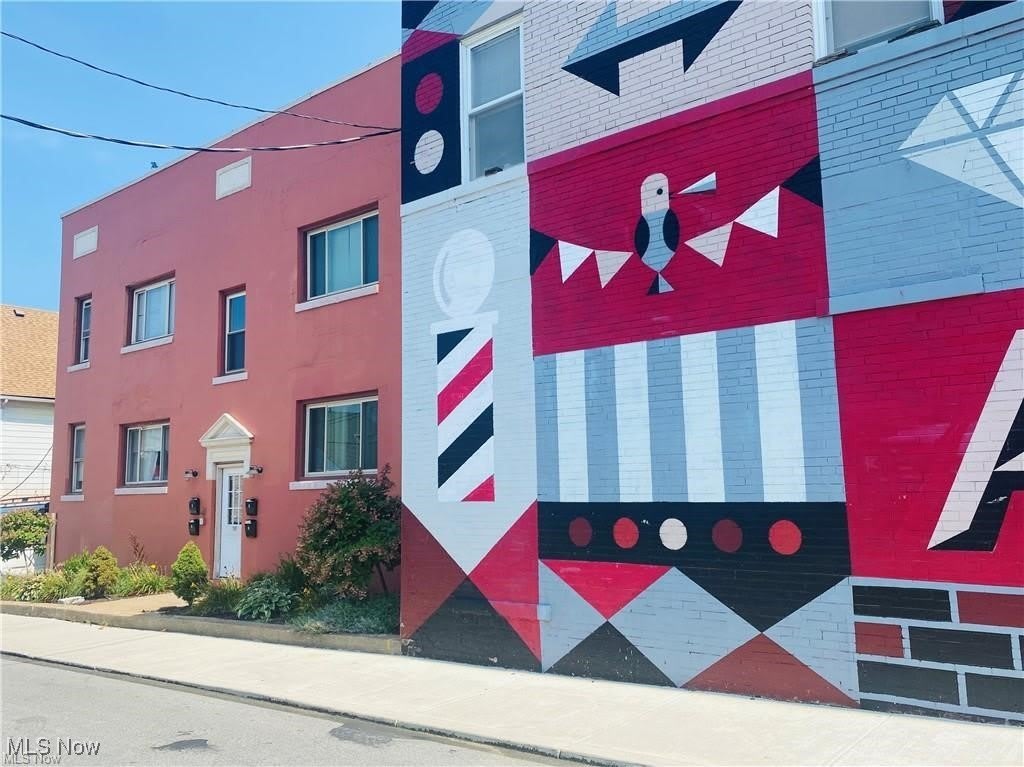 1387 W 69th Street unit: 1