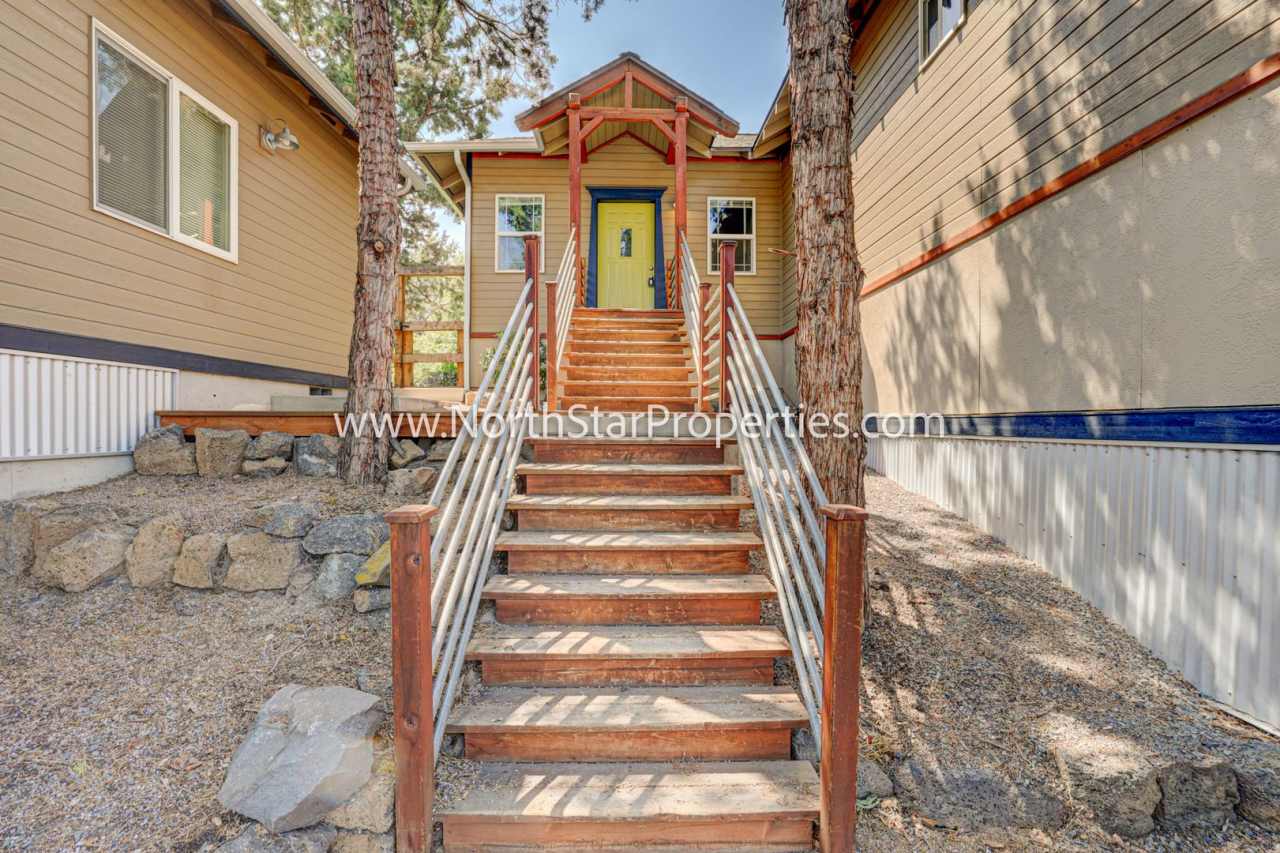 Wonderful Bend Property Close to Mountain View High School