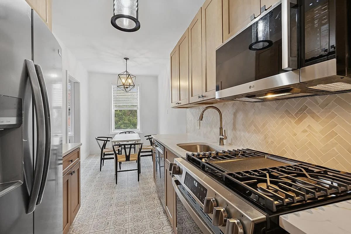 11139 76th Rd Apt F2