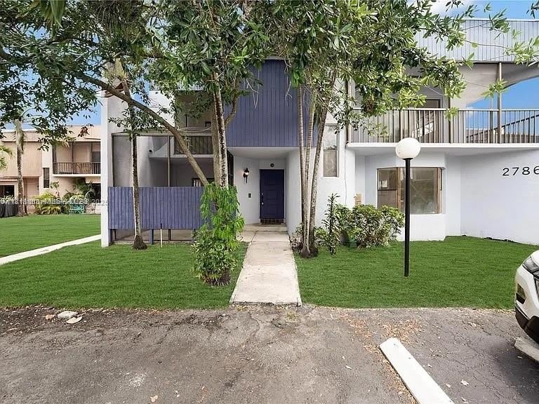 2786 S University Dr