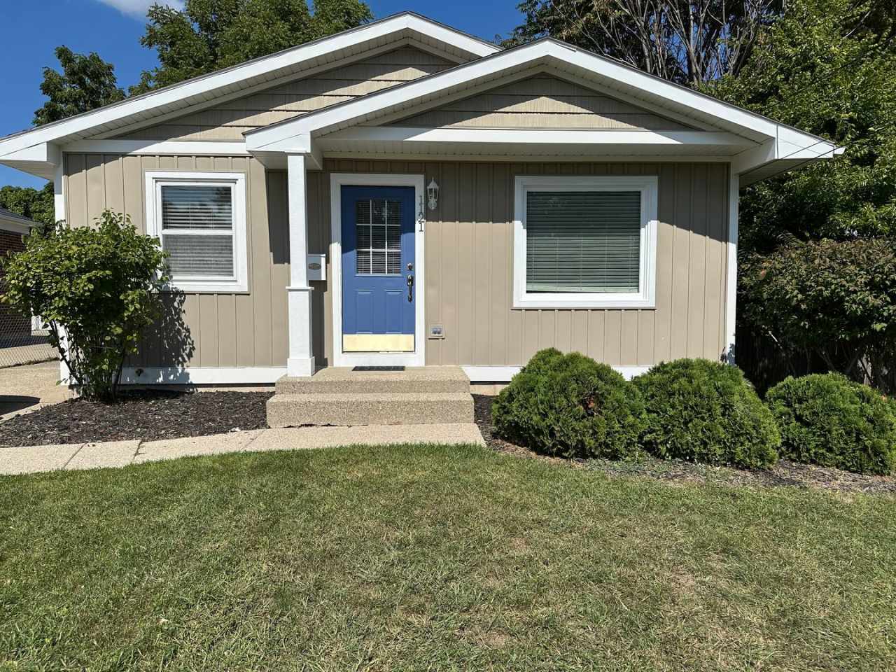 Adorable home on the NE side of Grand Rapids!
