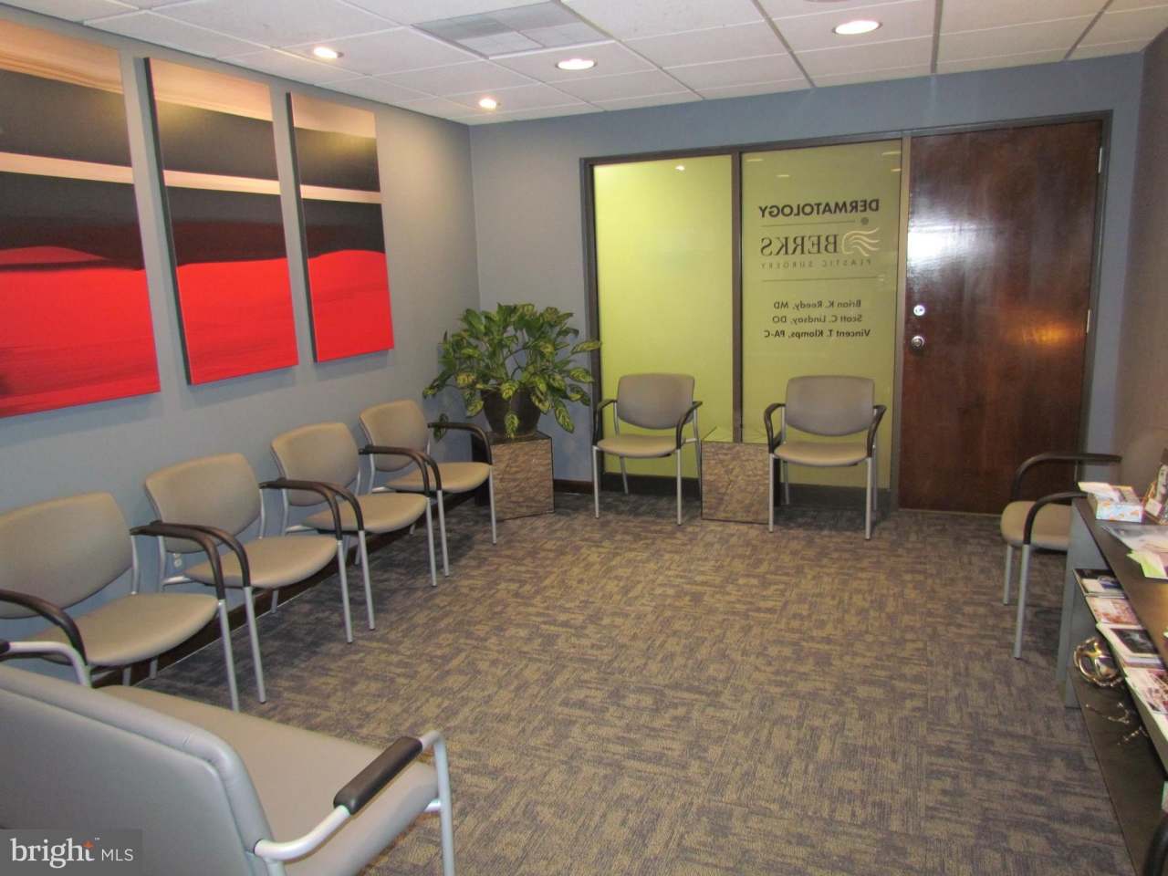 2650 WESTVIEW Drive unit: H