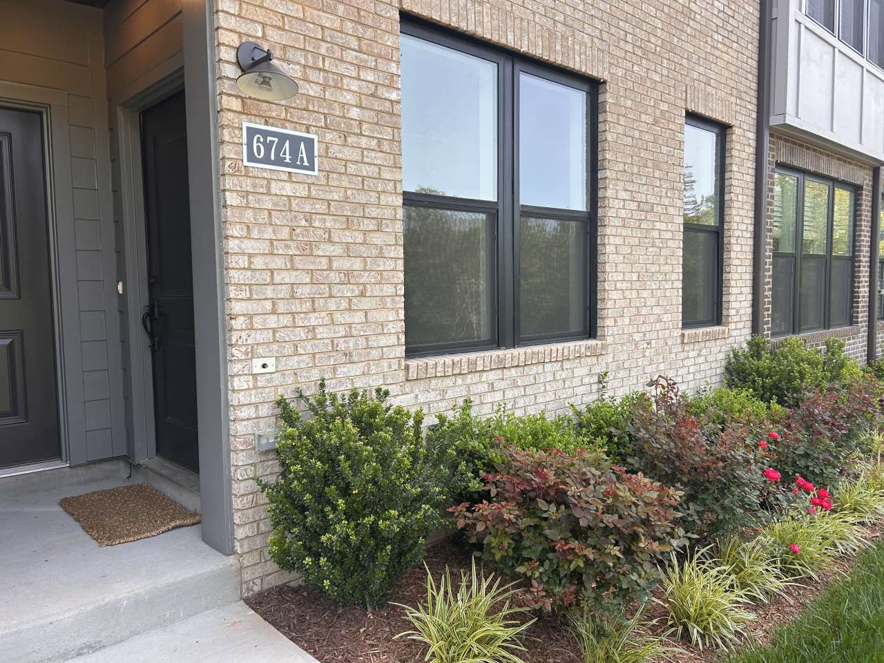 674 Noush Court