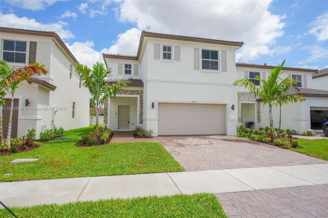 2637 SE 24th Ct