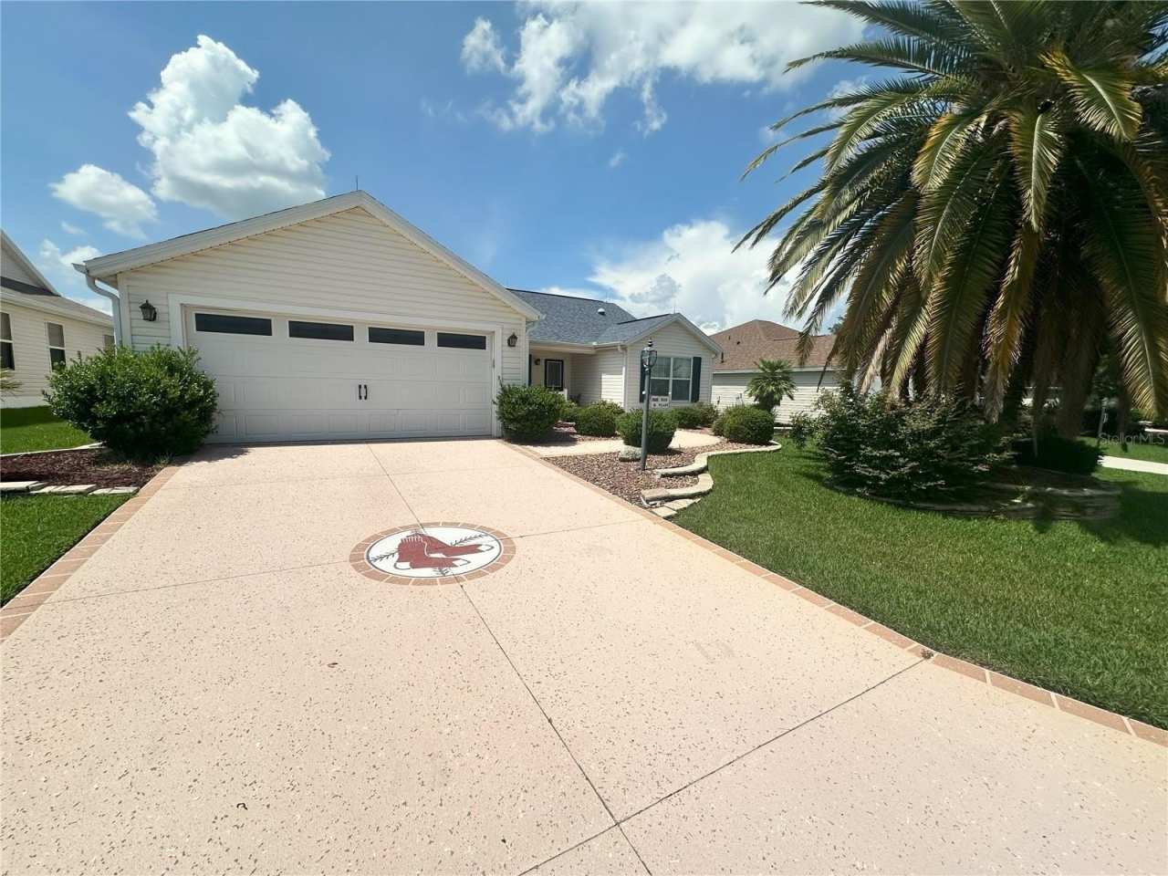1515 BAYLOR PLACE