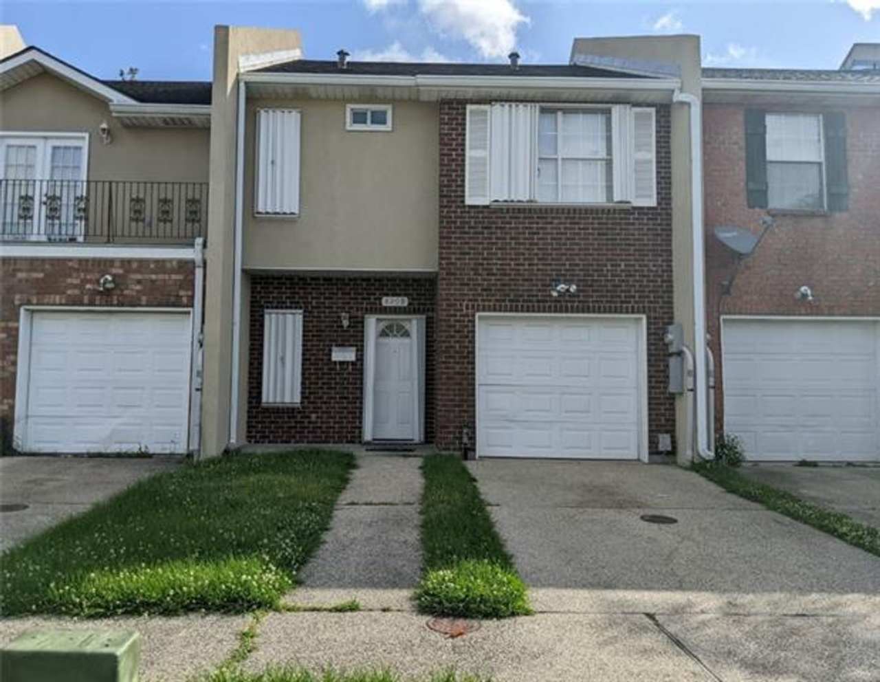 8209 Edinburgh St., New Orleans , La. 70118