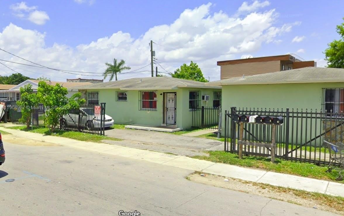 3210 NW 22nd Ave