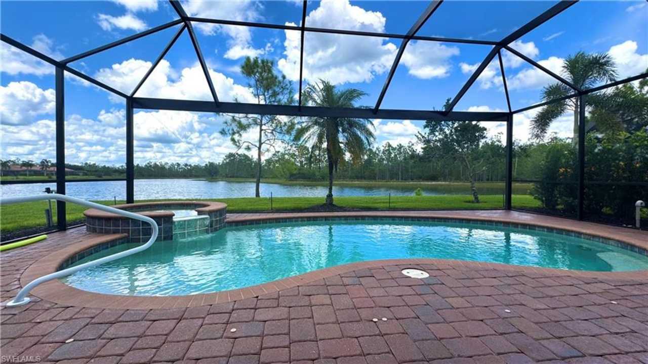 Available NOW - Pool Home in Bella Terra