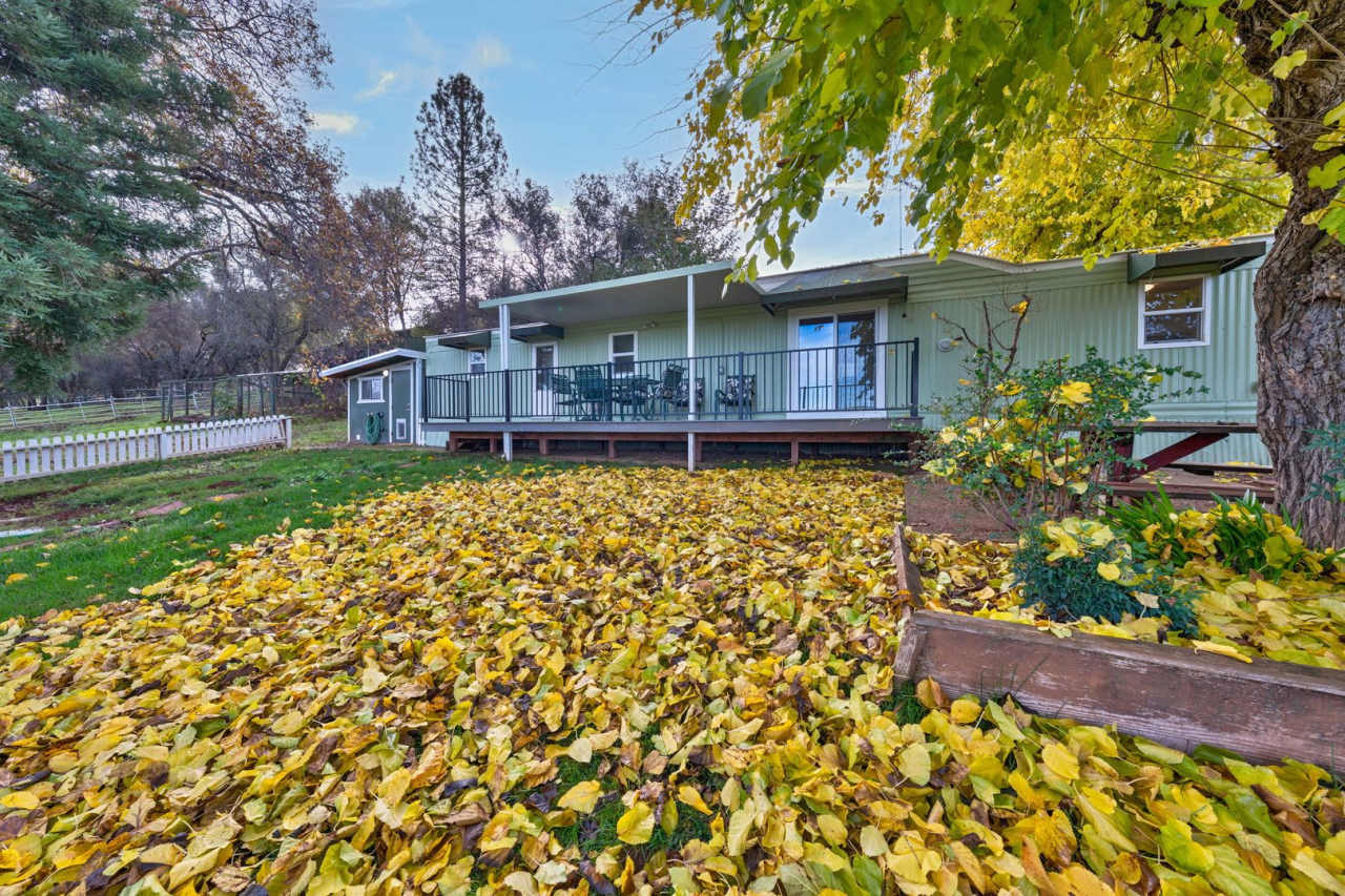 Cozy 1 Bedroom ADU With Stunning Pasture  Pond Views in Rescue!