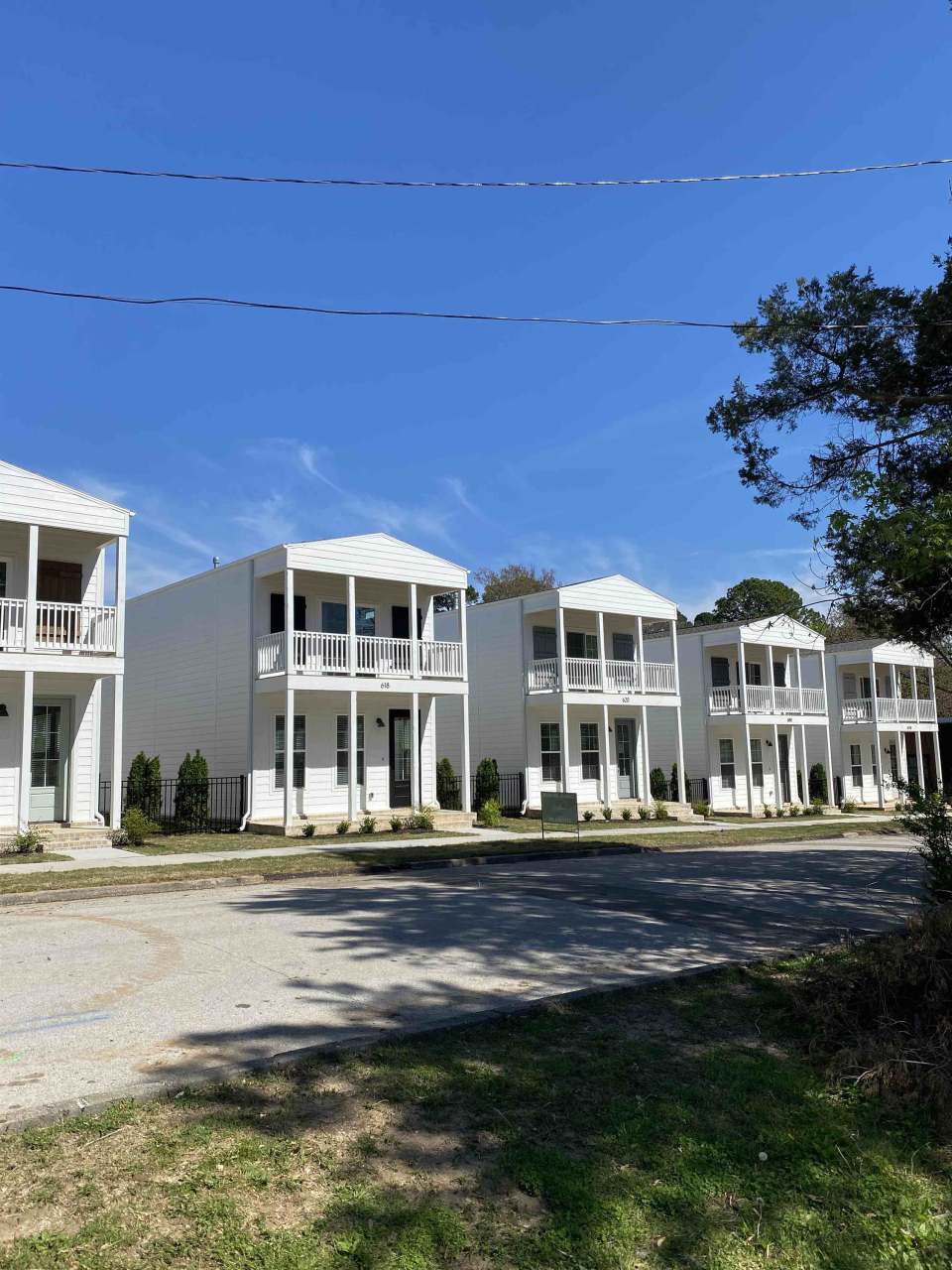 1065 South Hollywood Avenue