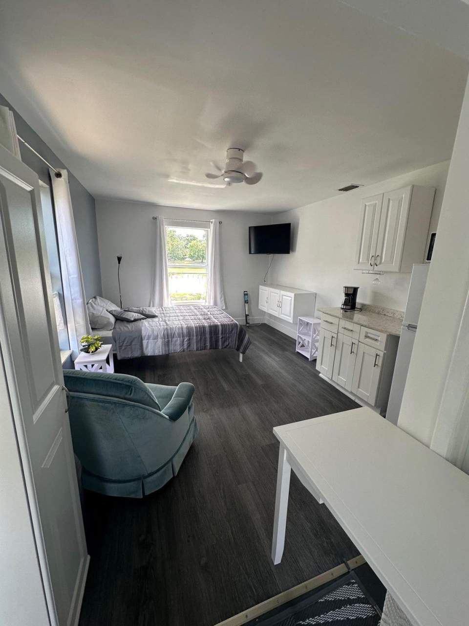 6103 Spring Garden Place