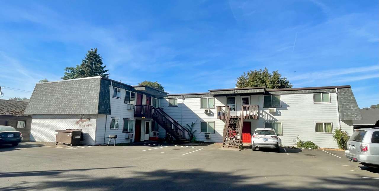 Move-In Ready One-Bedroom with Washer  Dryer!