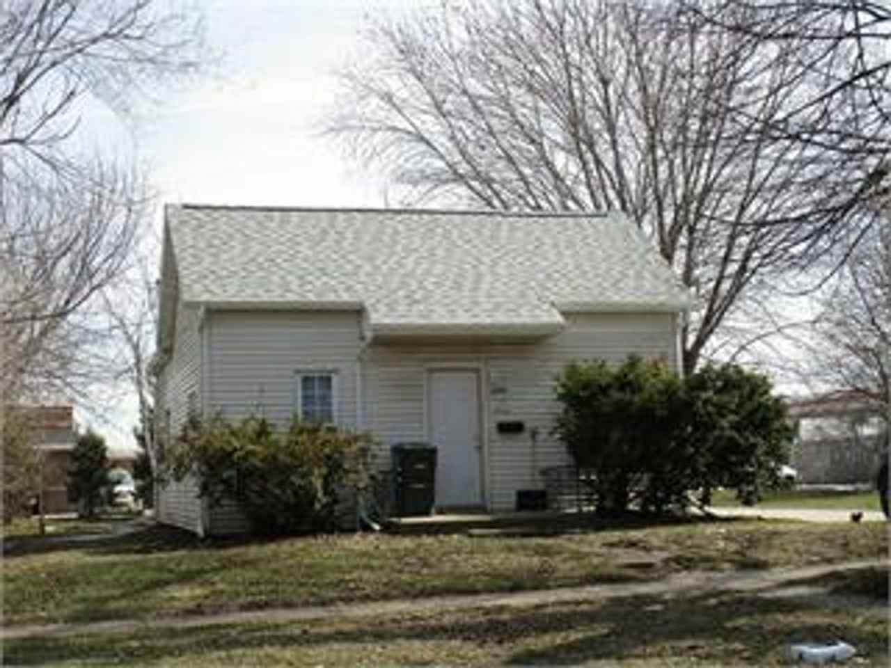 Recently update 2 bed 1 bath home