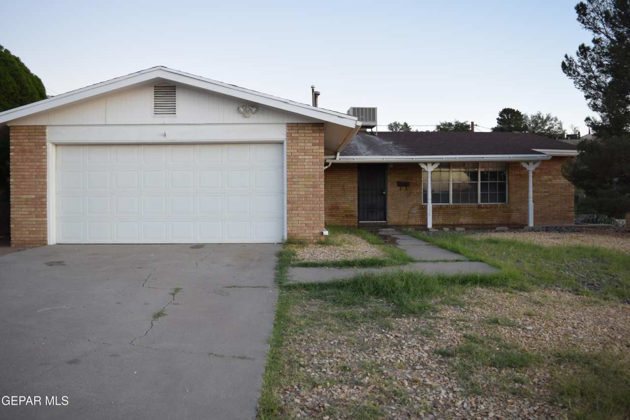 136 S Festival Drive