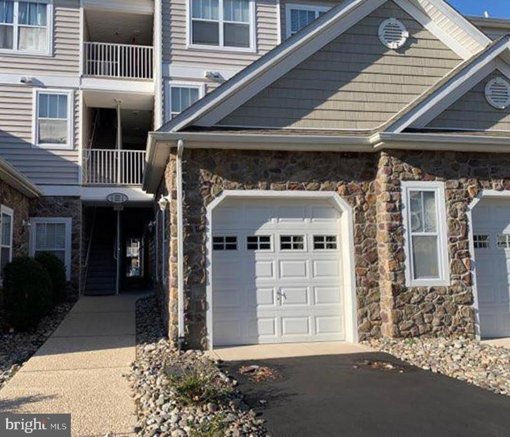 4301 FULLERTON Court unit: 4301B