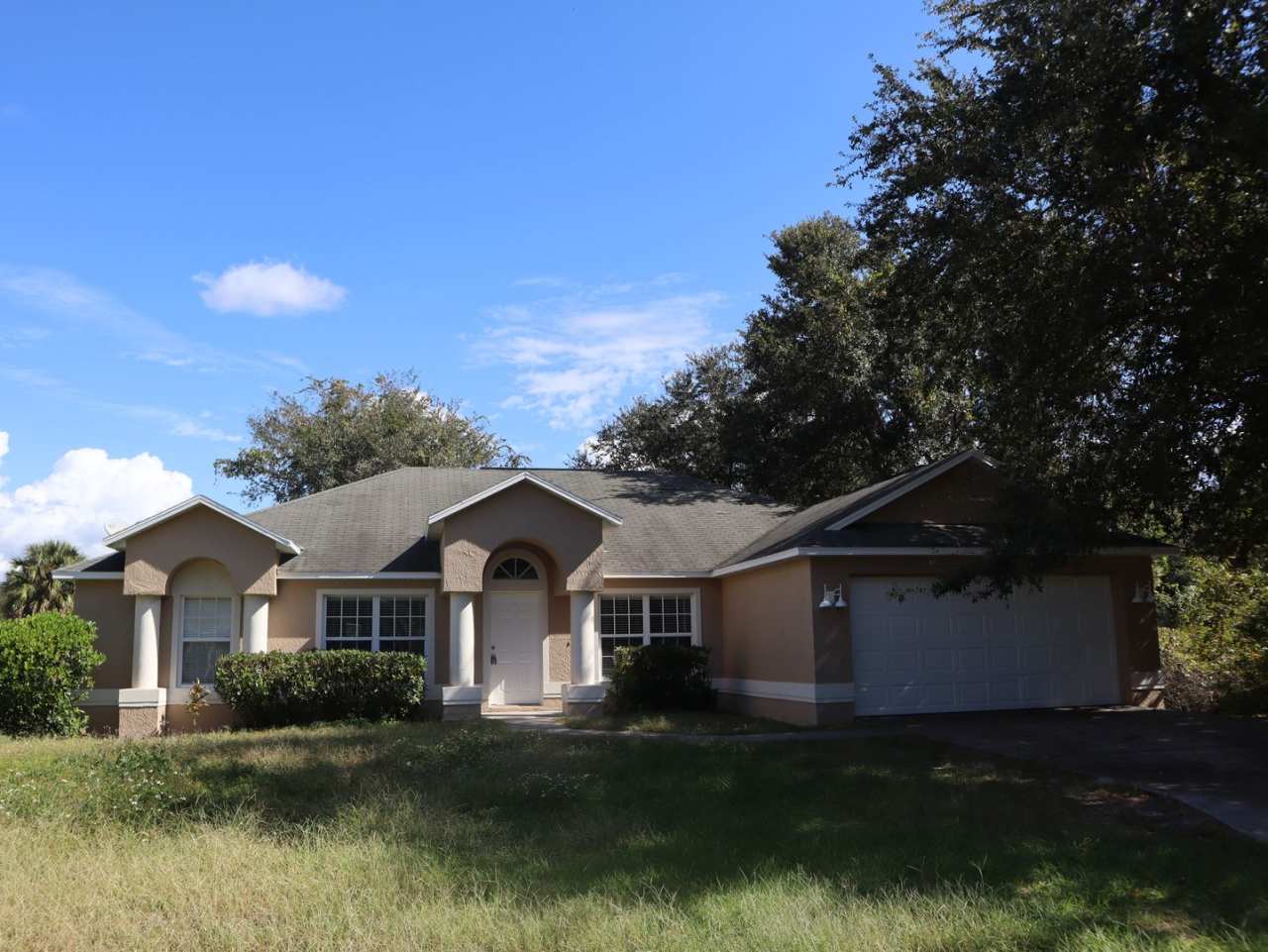 Spacious 4 Bedroom 2236 Sq Ft Call Carole Arcaro 386-216-4900 Deltona L Realty