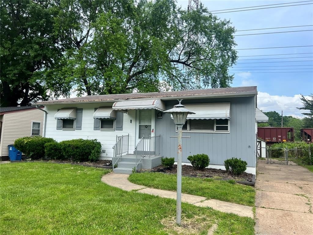 11876 Criterion Avenue