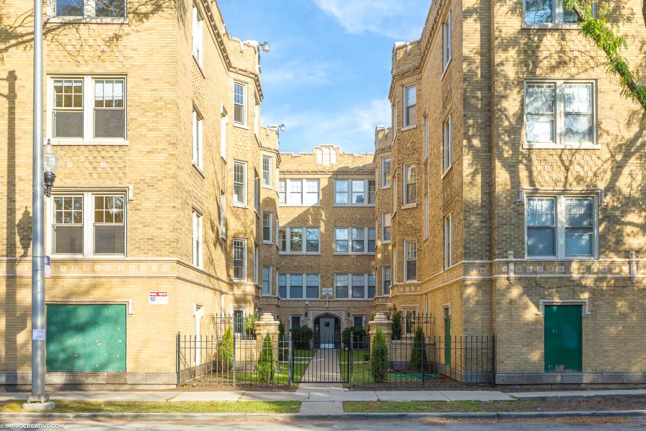 5967 W HURON 2nd floor