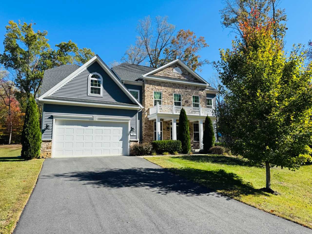 BEAUTIFUL 5000 SQFT ESTATE HOME ONLY MINUTES TO QUANTICO