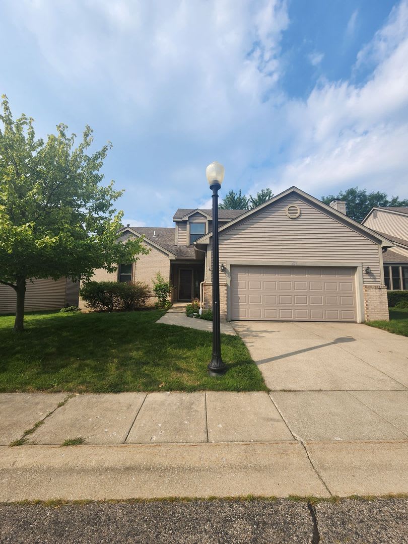 Three-Bedroom Oakbrook Villas Home | Flexible Lease Terms