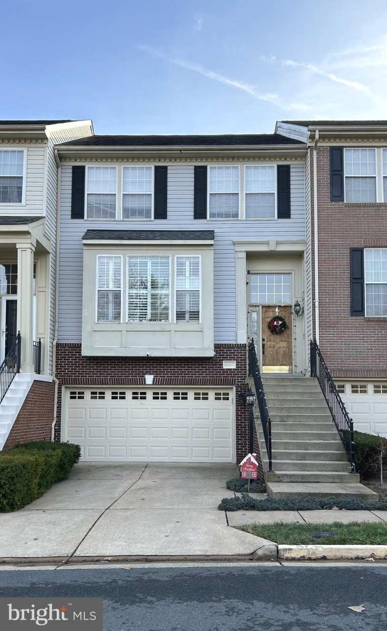 43977 LORDS VALLEY TERRACE