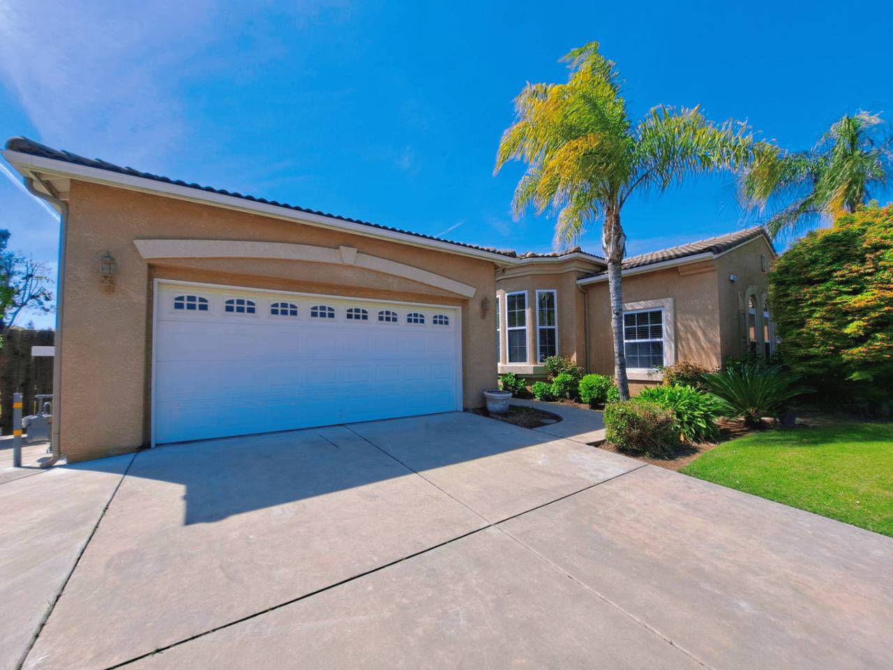 PRICE REDUCE AND MOVE IN SPECIAL! Charming 4 Bedroom House To Call Home - $100 OFF Each Month for 6 Months!