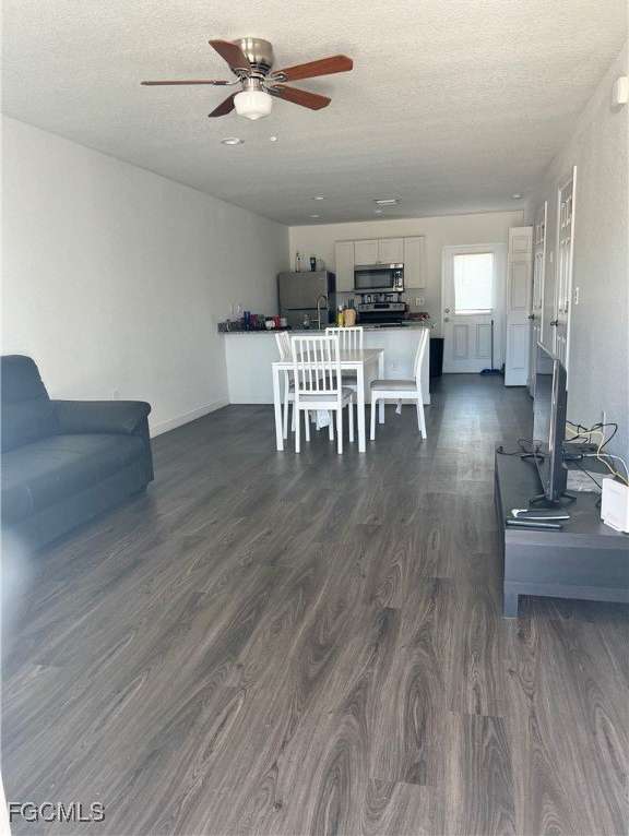 701 S Lopez Street unit: 1