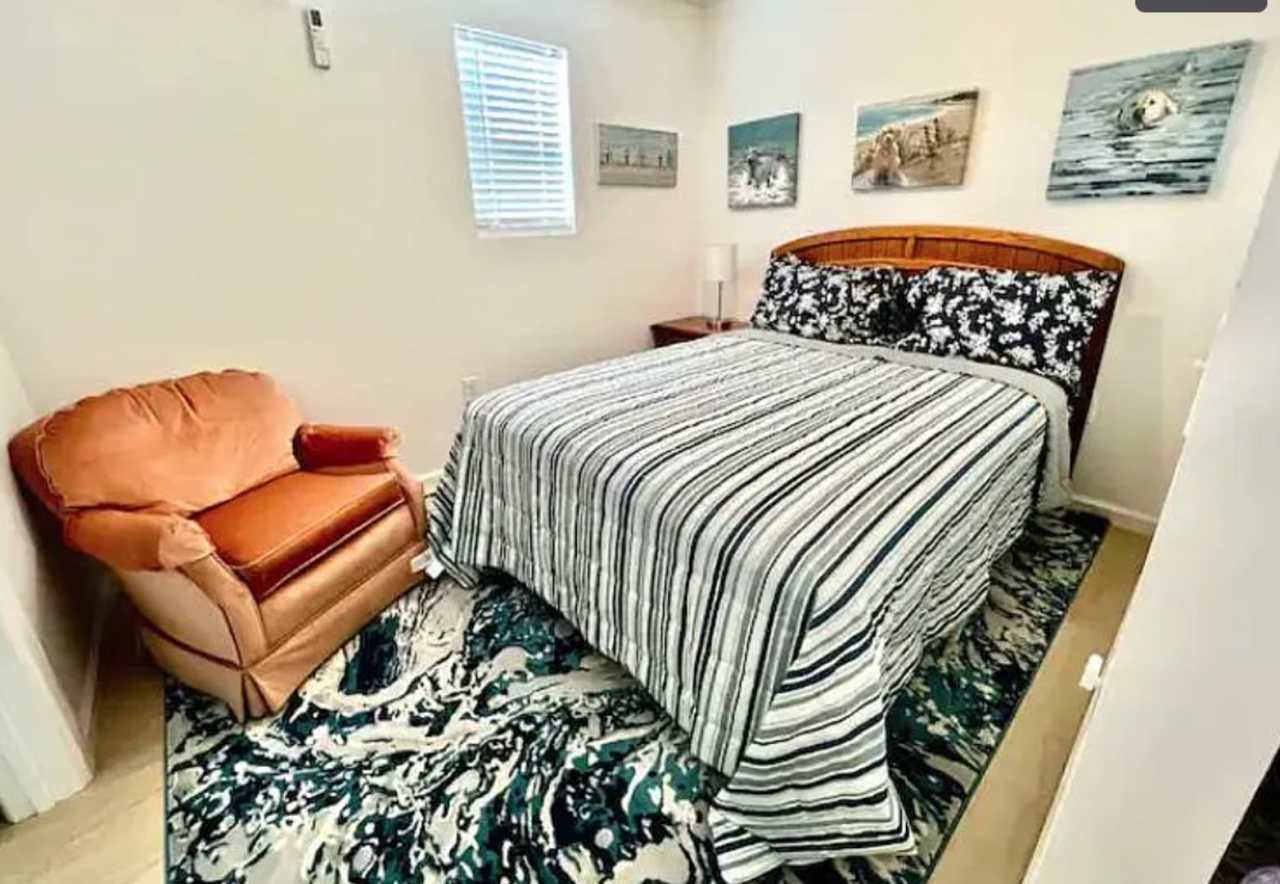 Charming 1 bedroom/1 bathroom backhouse | Prime Lubbock Location