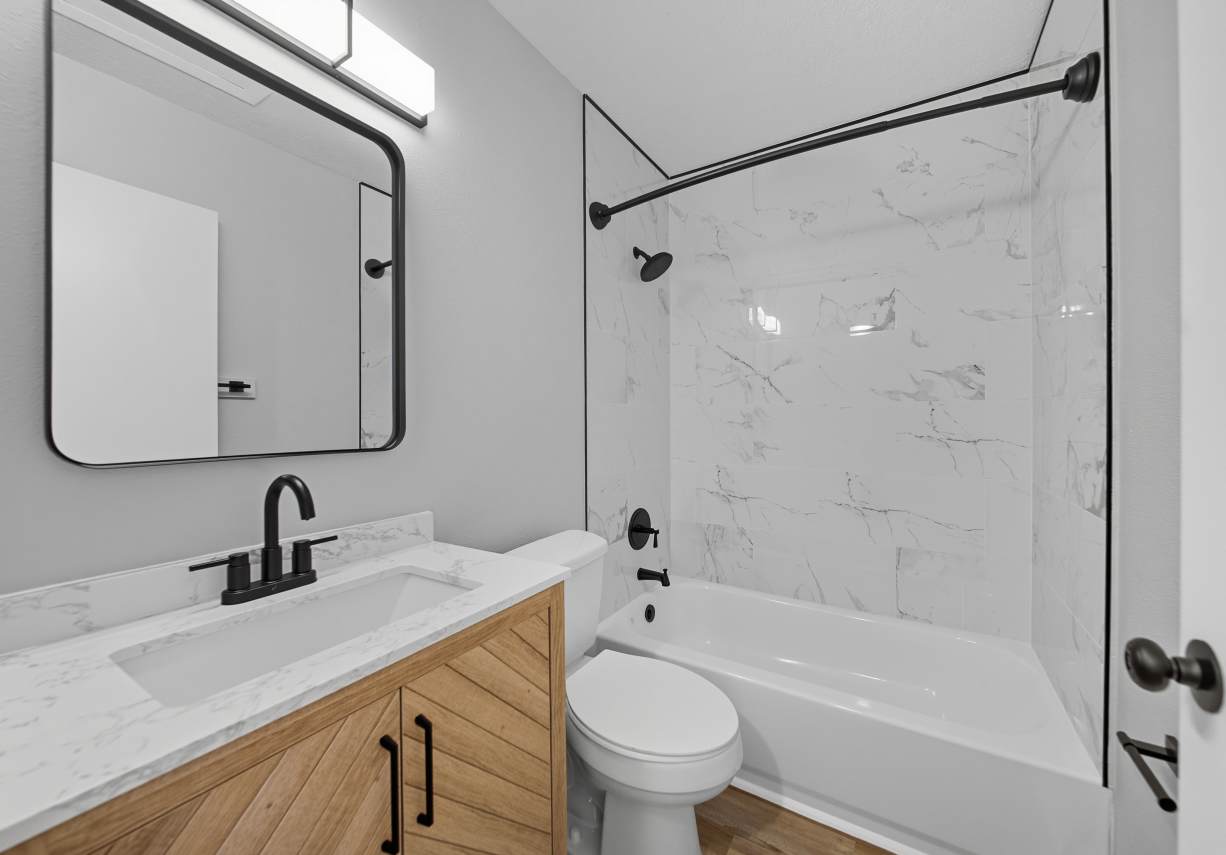 710 E Floribraska Ave