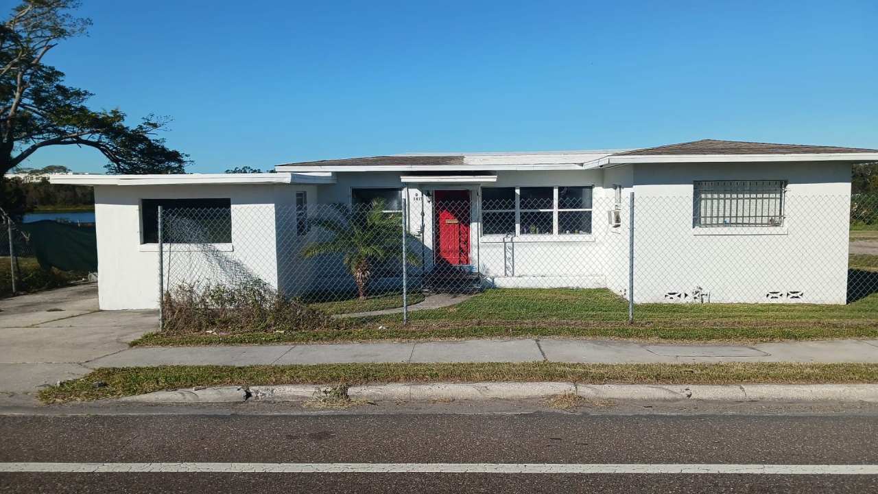 1407 McCoy Rd - Orlando FL - 4 Bedroom 1 Bathroom Home For Rent